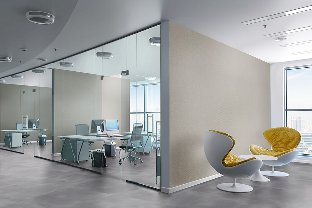 ambientada_corporativo_espaços-abertos_lvt_colecao-stone_0_grafito-porcelain_24099124_1585078459_7087x4724