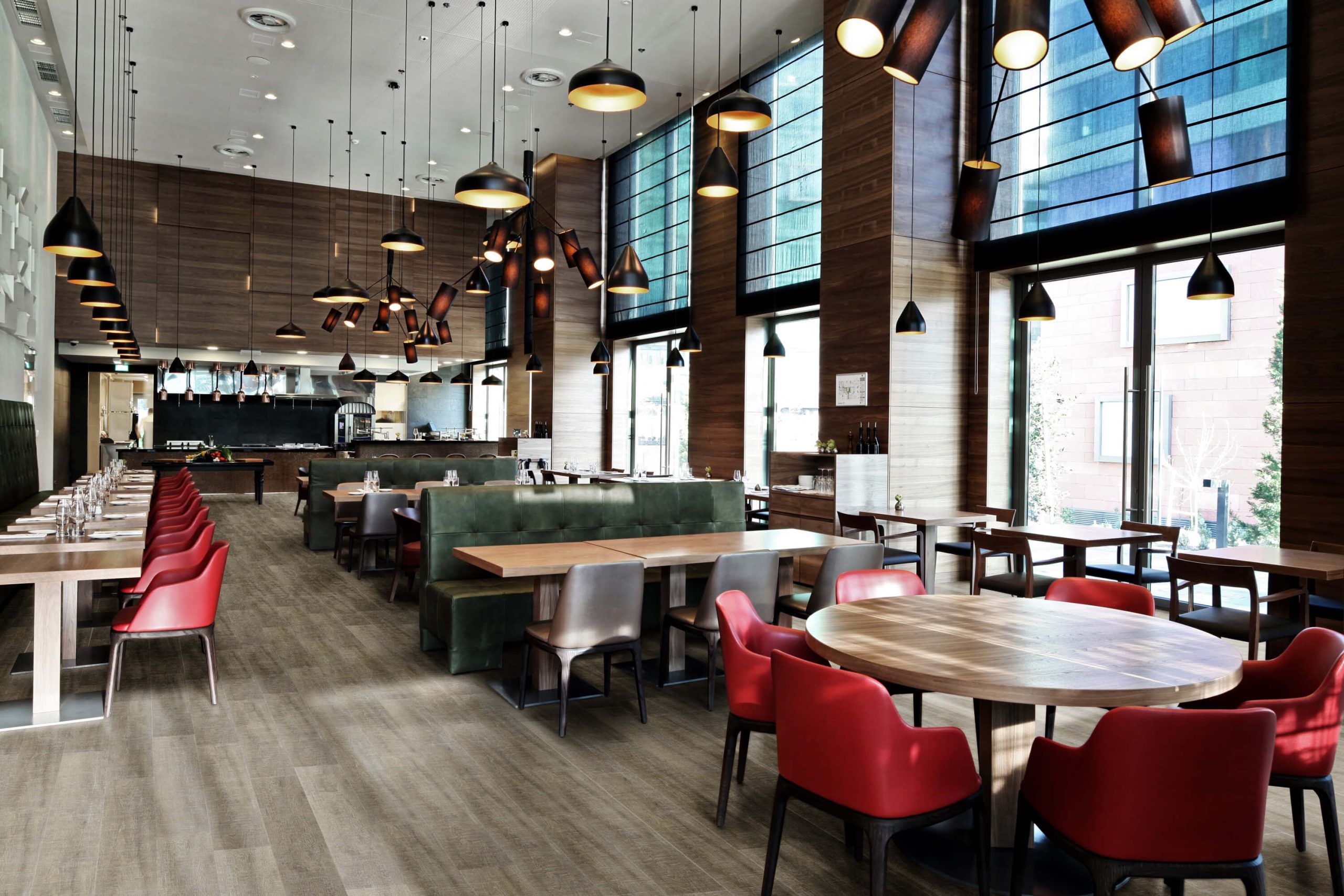 ambientada_corporativo_restaurantes-cantinas-e-cafeterias_LVT_colecao-design_0_9345689_grevilea_1618939925_3000x2000
