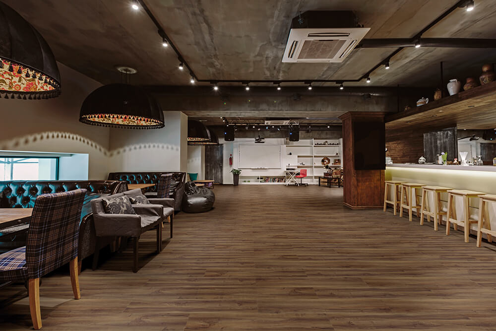 ambientada_hotelaria_bares-e-restaurantes_lvt_ambienta-series_spec_itauba_régua_9344669_1556892884_3000x2000